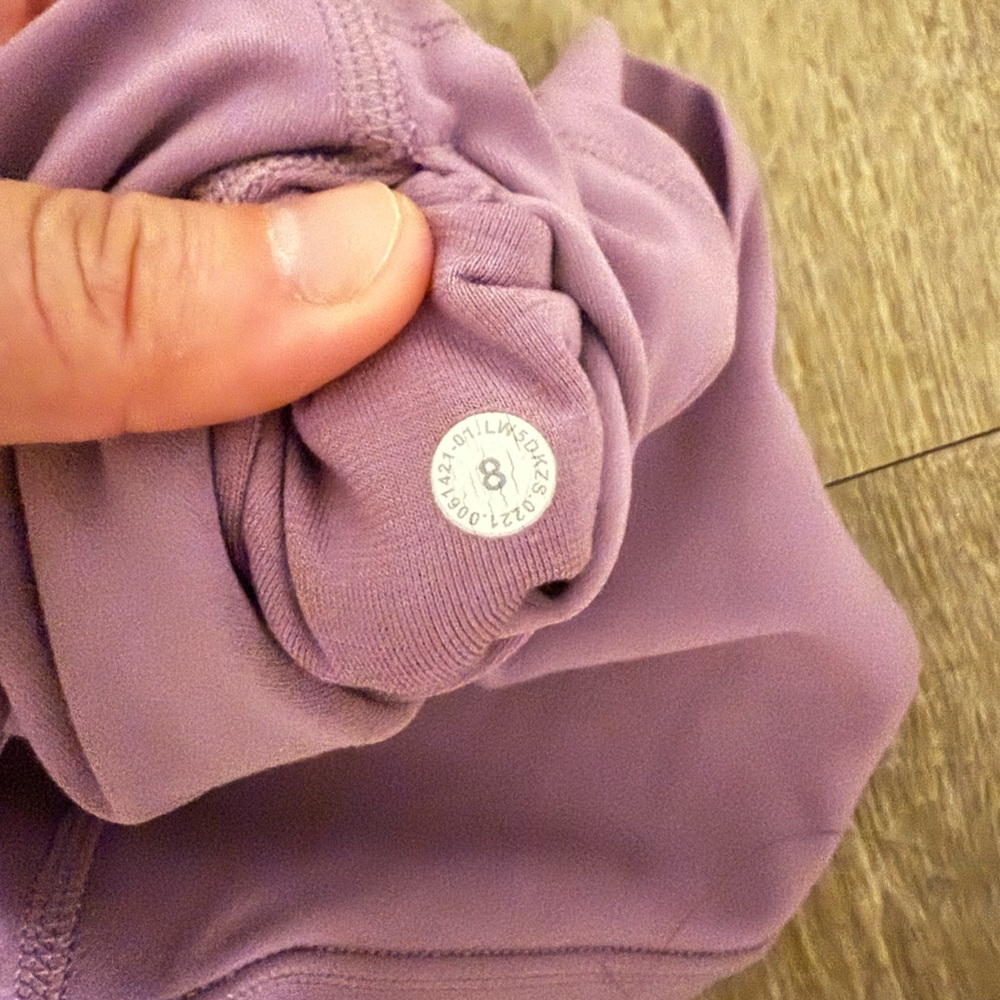 Lululemon Align High-Rise leggings 25”, size 8, wisteria purple - Picture 5 of 5